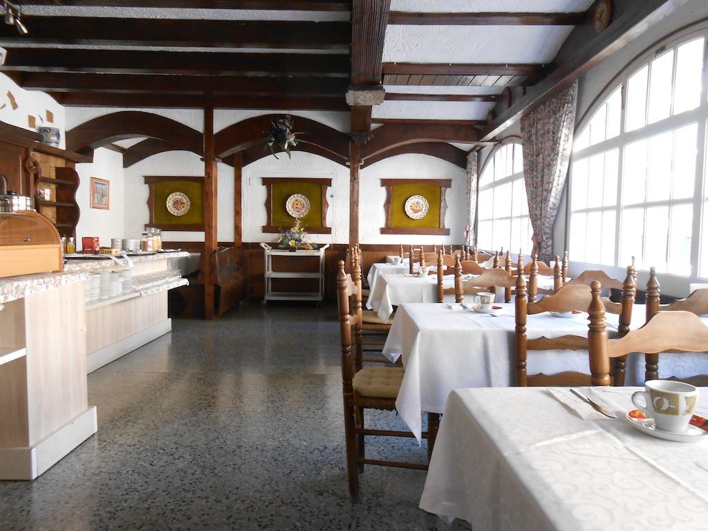 Hotel Marbella Rosas Exterior foto